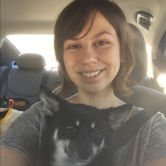 Meet your Posher, Rachel - Picture 2 of 2